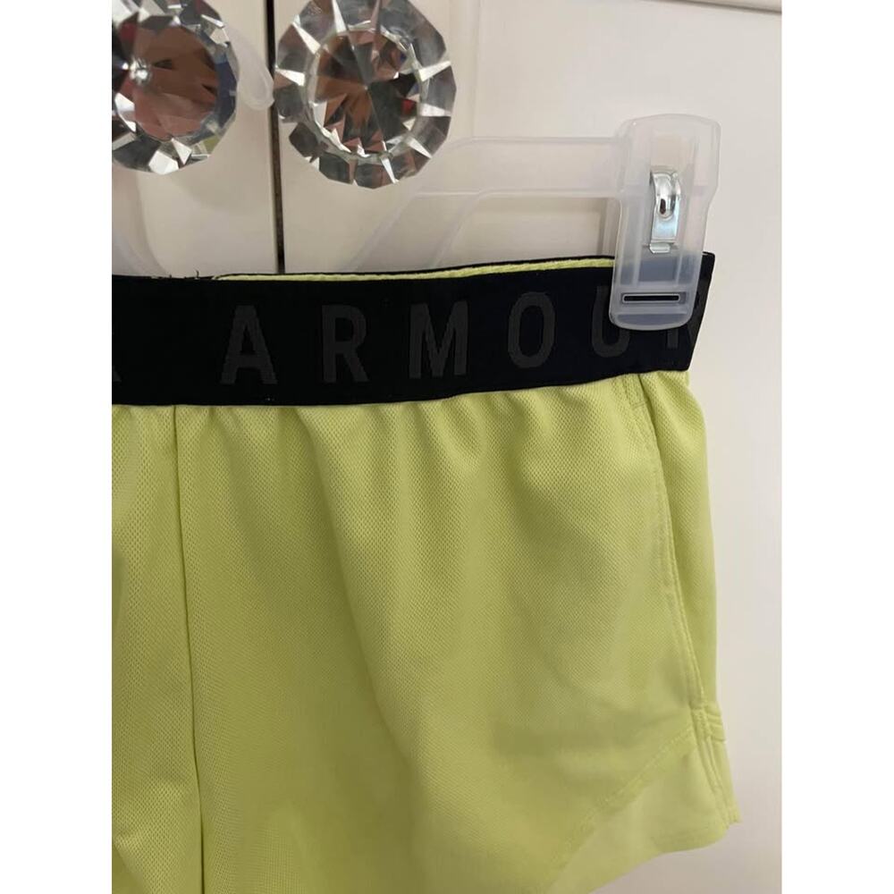 Ladies Under Armour Running Shorts - Picture 3 of 5